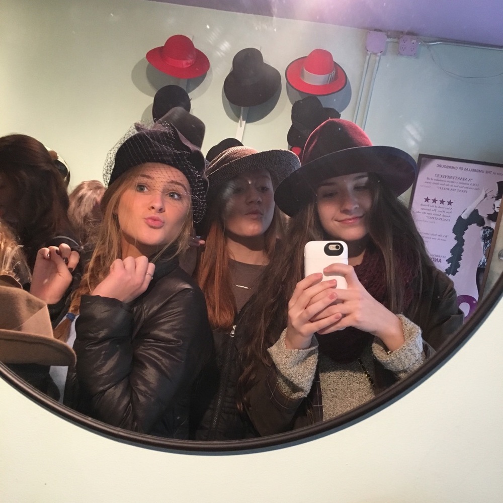 Meet your Posher, Katelyn